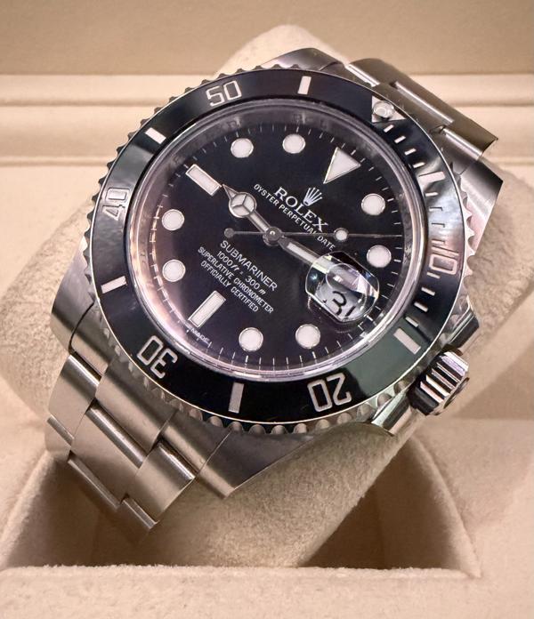 Rolex Submariner Date